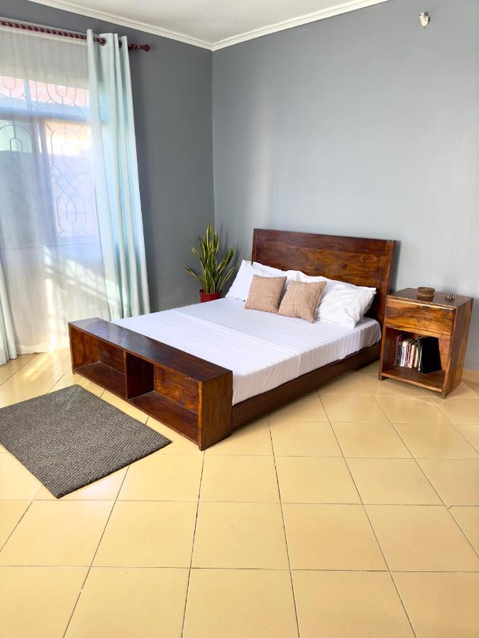 Sally'S Home-Near Jnia Airport Dar es Salaam Zewnętrze zdjęcie